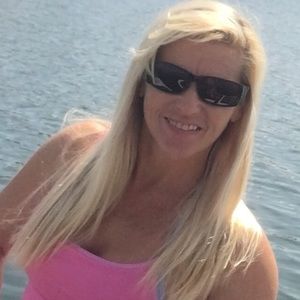 Meet your Posher, Stacy